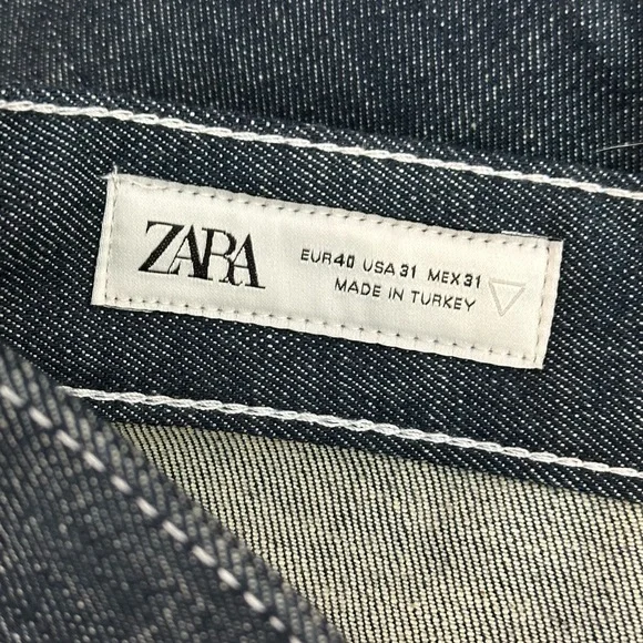 Zara Men’s Straight Zippered Leg Jeans